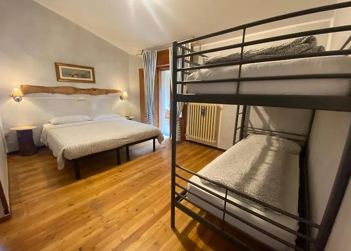 Rifugio Calvanella 酒店 2*